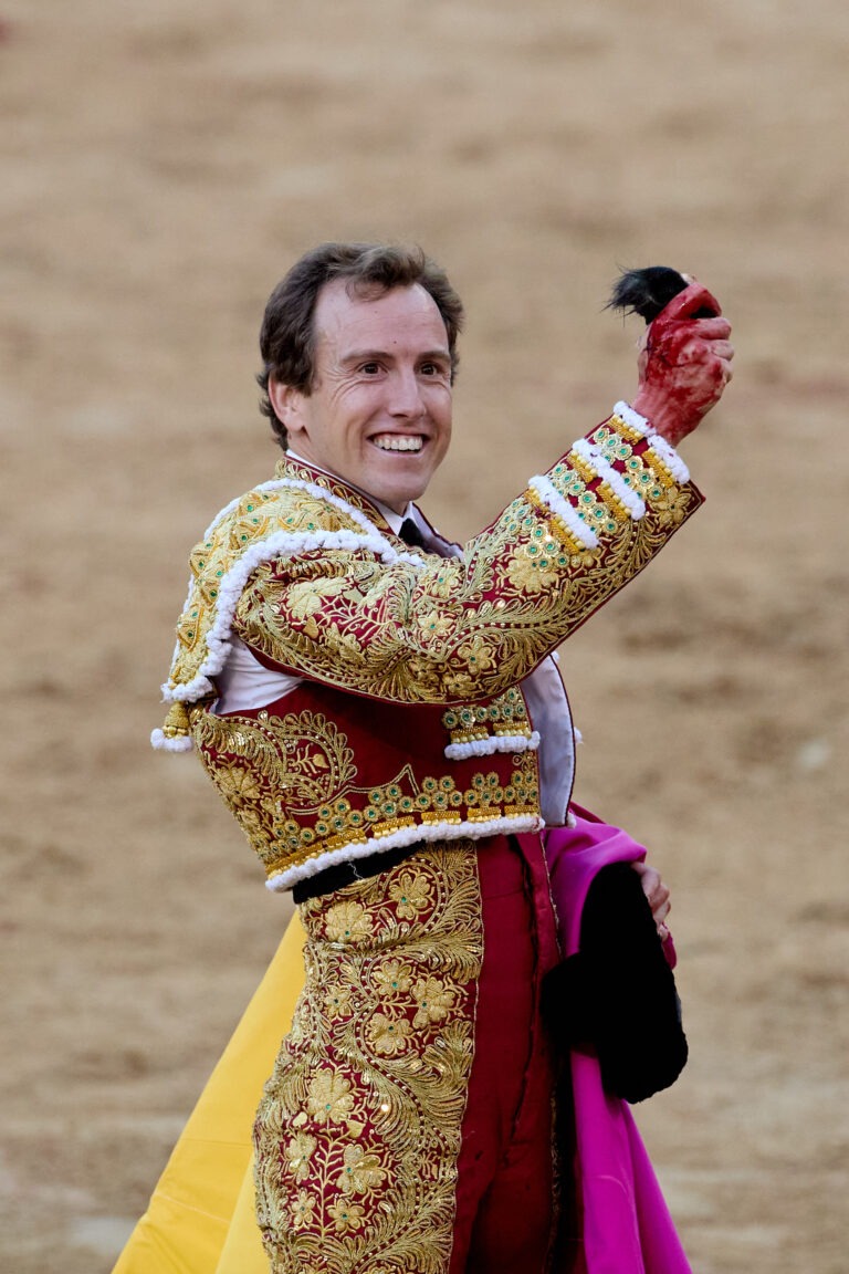 Román