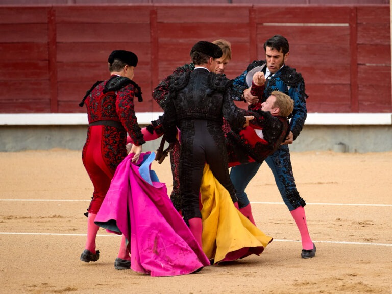 ÁSPEROS, DUROS Y MUY COMPLICADOS «JUAMPEDROS»